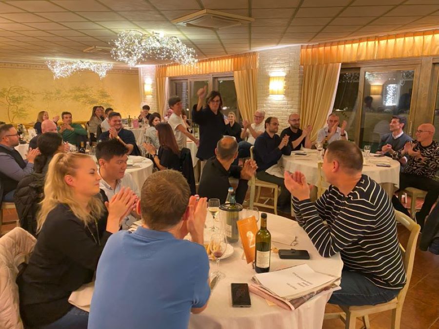 Cena con delitto! Un team building coinvolgente per ABB Cena con delitto! Un team building coinvolgente per ABB