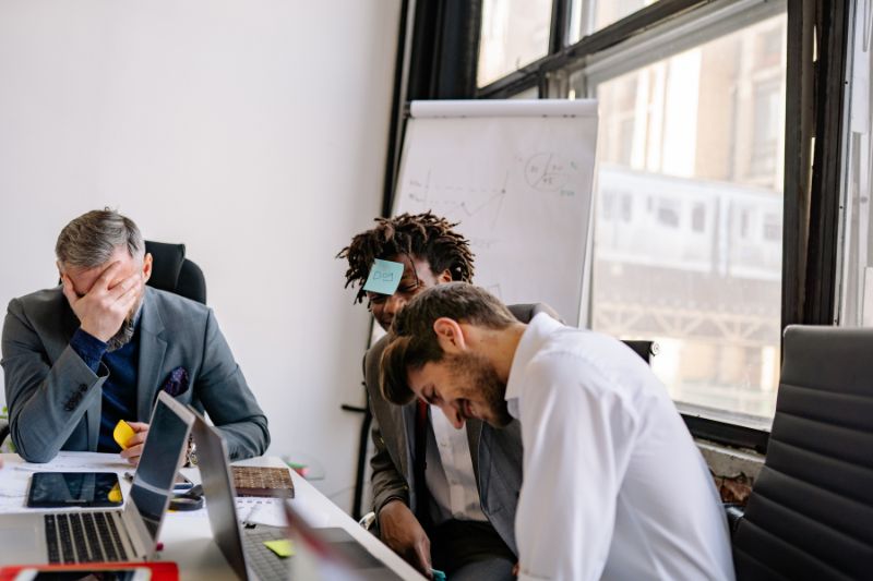 Come il team building crea gruppi di lavoro coesi e produttivi