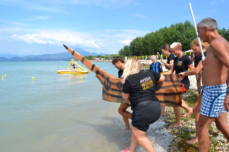 Team Building Carton Boat