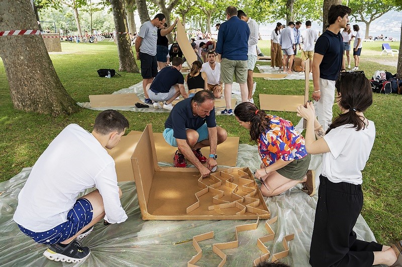 Team Building Carton Boat