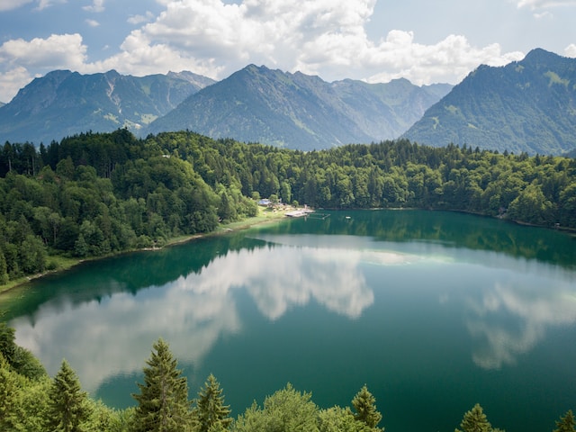 Viaggio incentive al lago: rilassati con il panorama